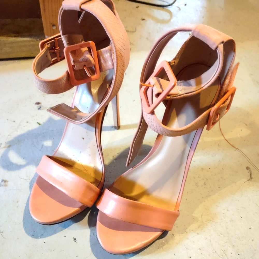 D baby pink heels
